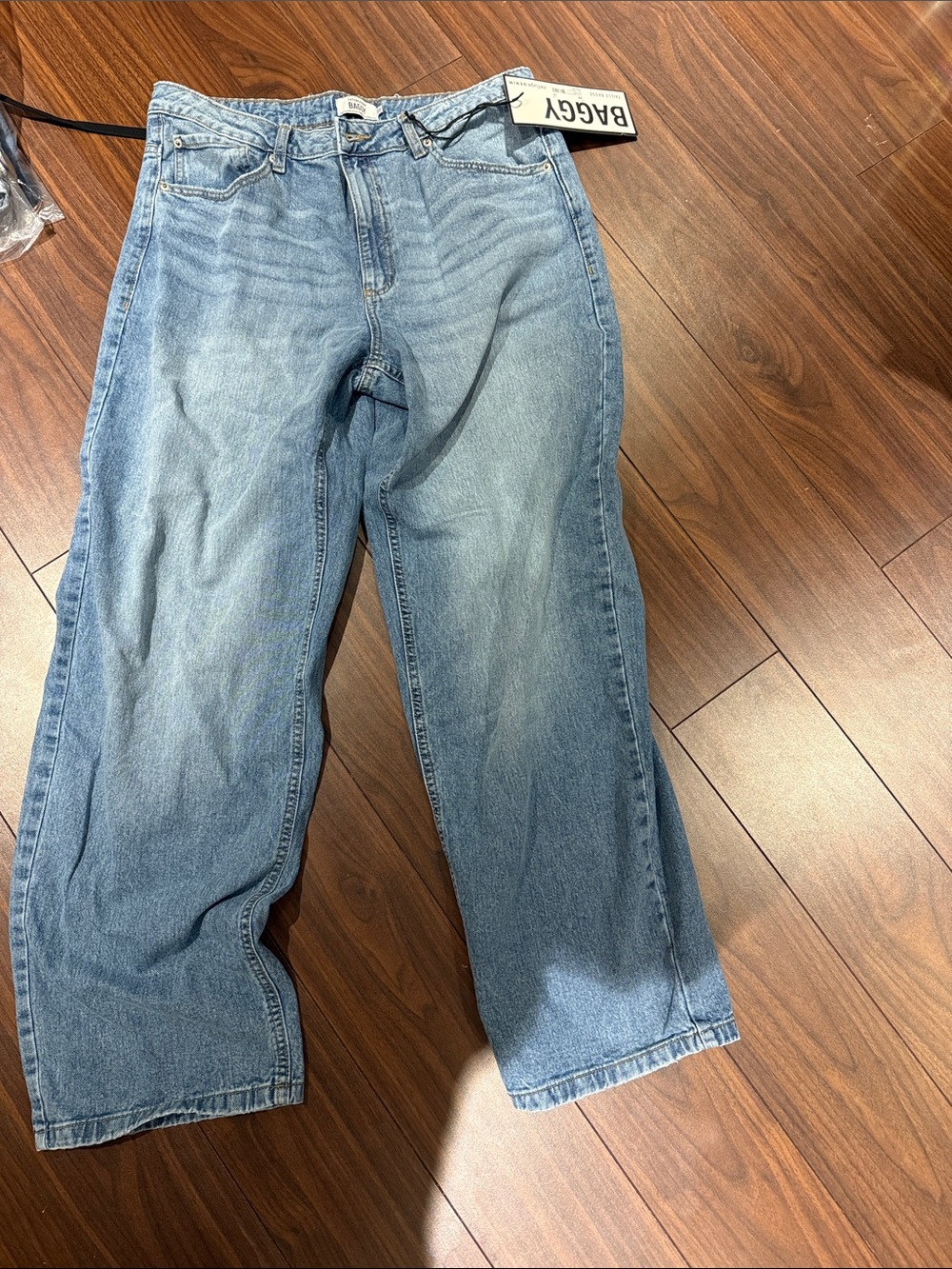 NWT- Baggy Light Blue Women’s Jeans - Classic Straight Fit size 9